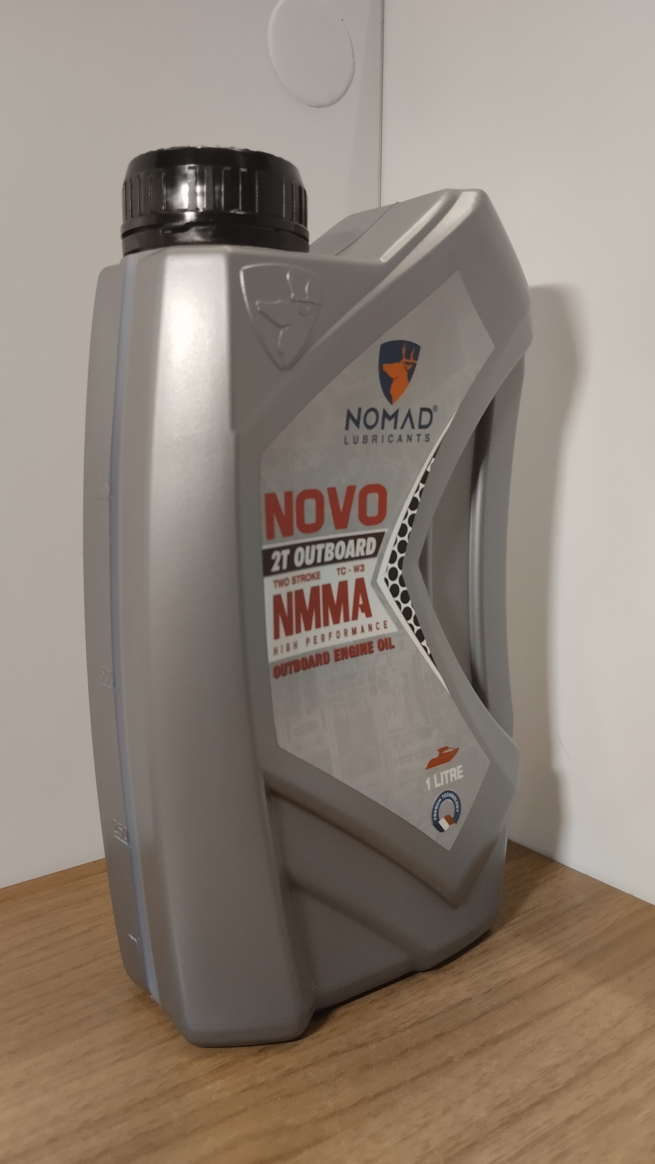   Nomad Novo Outboard 2T NMMA TC-V3 (1 )    .  1